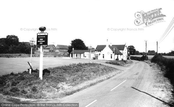 Photo of Swanmore, The Hunters Inn 1969