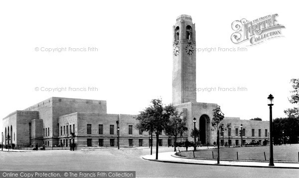 Photo of Swansea, The Civic Buildings c.1935