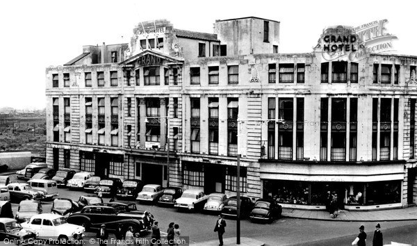 Photo of Swansea, the Grand Hotel c1965