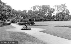 Faringdon Road Park c.1965, Swindon