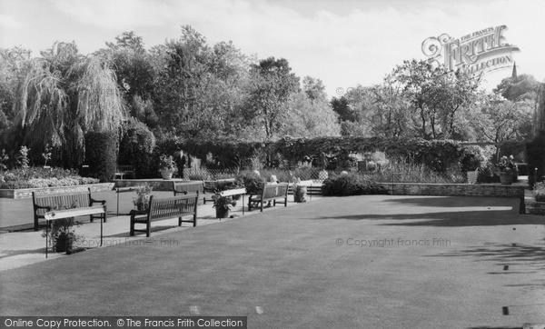 Photo of Swindon, Garden Of Remembrance c.1965