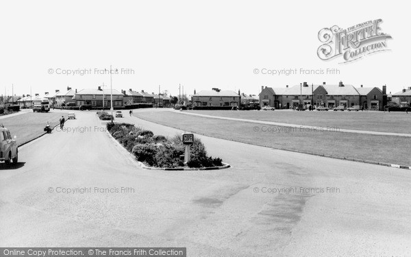 Photo Of Swindon, Pinehurst Circle C.1960 - Francis Frith