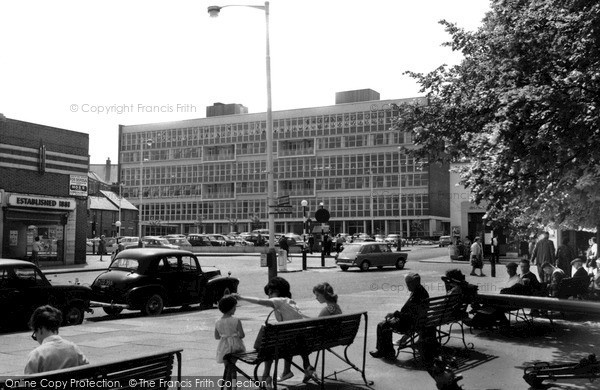 Photo of Swindon, Regent Circus And The College c.1965