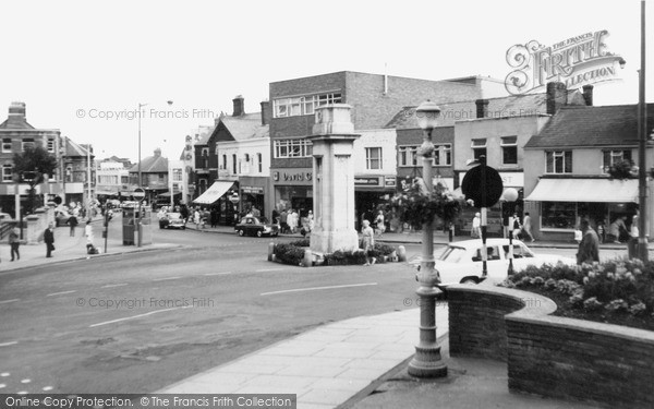 Photo of Swindon, Regent Circus c1965