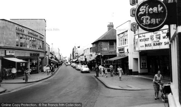 Photo of Swindon, Regent Street 1967