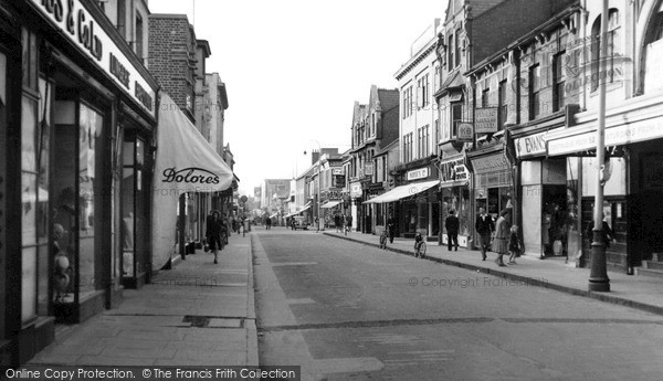 Photo of Swindon, Regent Street c.1950
