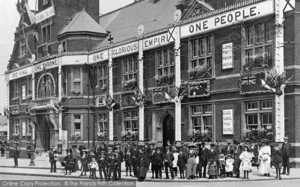Photo of Swindon, Town Hall & Coronation Decorations 1911