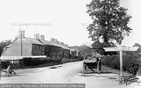 Photo of Swindon, Upper Stratton, Highworth Road 1913