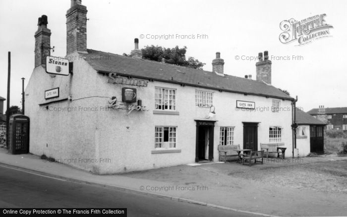 Photo of Swinton, The Gate Inn c.1955
