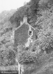 Cottage At Yat Rock 1914, Symonds Yat