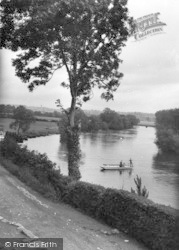 The Ferry At The Old Ferrie Inn 1931, Symonds Yat
