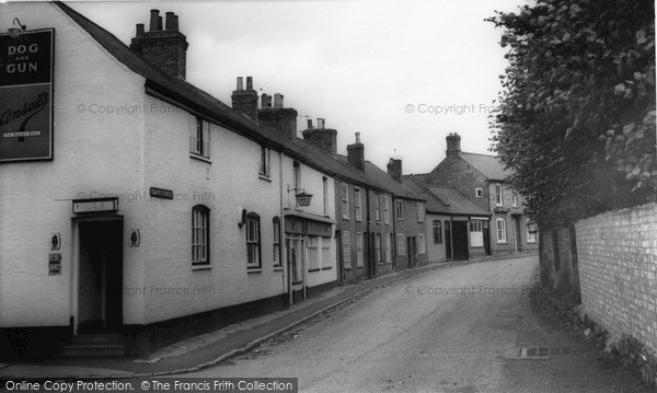 Photo of Syston, Chapel Street c.1965