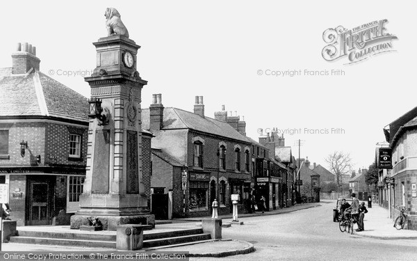 Photo of Syston, The Memorial And High Street c.1960