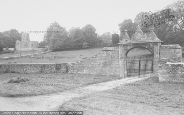 Photo of Tackley, The Gate House c.1965