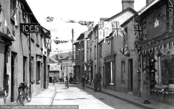 Photo of Talgarth, High Street 1937