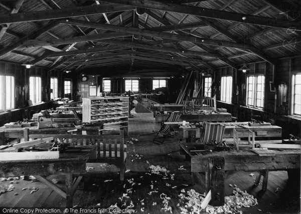 Photo of Talgarth, South Wales Sanatorium, Patients' Workshop 1936
