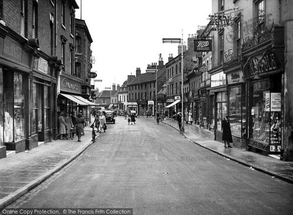 Photo of Tamworth, George Street c.1950