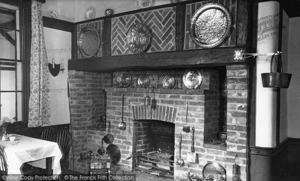 Photo of Tamworth, The Fireplace, Wigginton Hotel c.1955