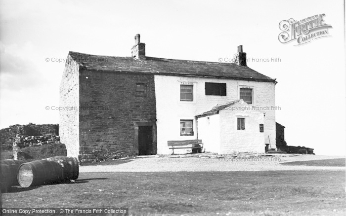 Photo of Tan Hill, Tan Hill Inn c.1935