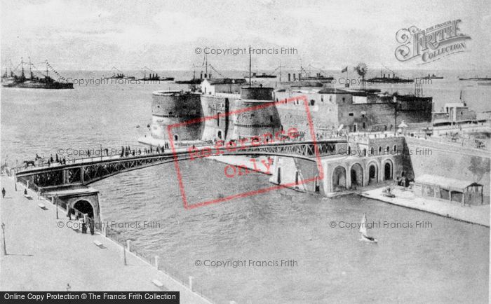 Photo of Taranto, Ponte Girevole Chiuso c.1910