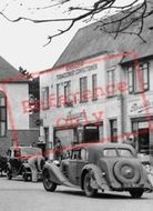 Doreen's Newsagent c.1950, Tattenham Corner