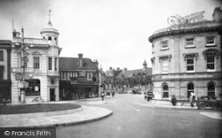 Entrance To Corporation Street 1935, Taunton
