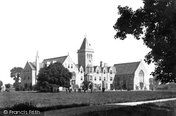 Independent College 1888, Taunton