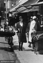 Shopping 1929, Taunton