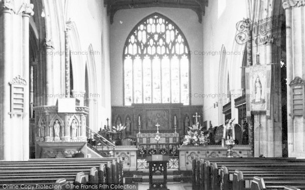 Photo of Taunton, St Mary's Church Interior c.1960