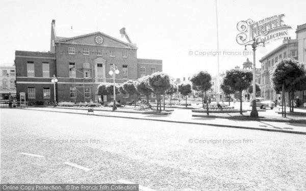 Photo of Taunton, The Parade c.1960
