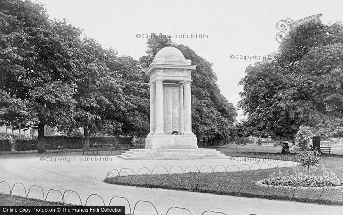 Photo of Taunton, War Memorial 1923