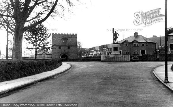 Photo of Tavistock, The Gateway And Drake's Statue c.1955