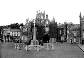 The Memorial And Guildhall Square 1934, Tavistock