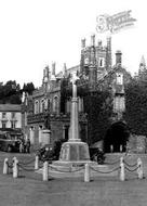 The Memorial And Guildhall Square 1934, Tavistock