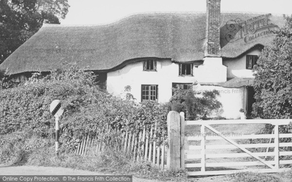 Photo of Tedburn St Mary, Thatched Cottage c.1955