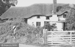 Thatched Cottage c.1955, Tedburn St Mary