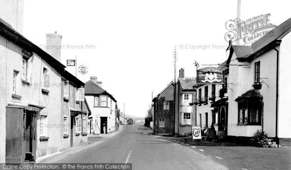 Photo of Tedburn St Mary, The Kings Arms c.1955