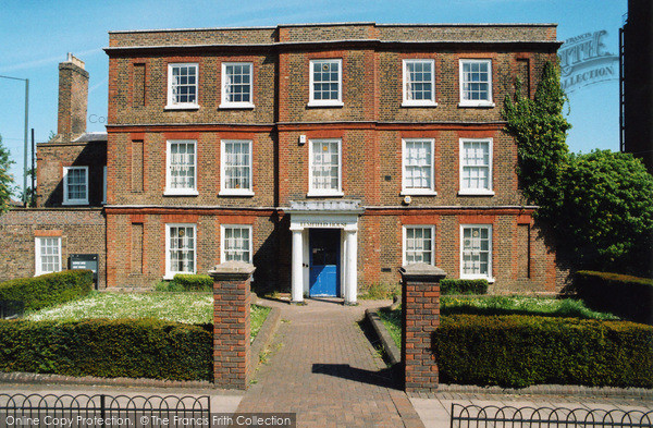 Photo of Teddington, Elmfield House, High Street 2005