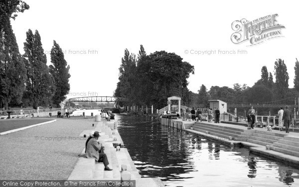 Photo of Teddington, Lock c.1955