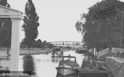 The Thames c.1955, Teddington
