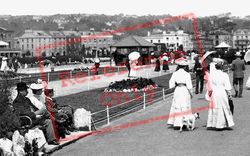 Fashionable Ladies, The Esplanade 1906, Teignmouth