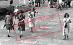 Ladies, The Promenade c.1955, Teignmouth