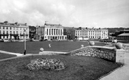 The Den 1936, Teignmouth