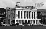 The Den Riviera 1936, Teignmouth