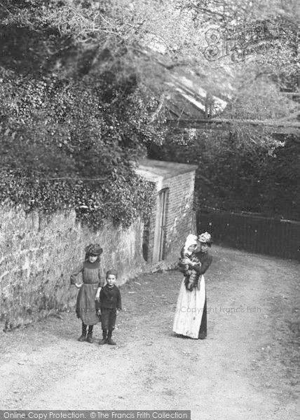 Photo of Teignmouth, Woman And Children 1903
