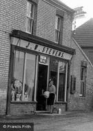 The Post Office c.1955, Ten Mile Bank