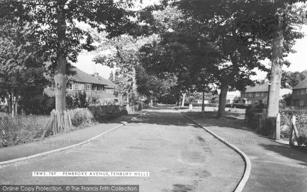 Photo of Tenbury Wells, Pembroke Avenue c.1965