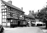 The Royal Oak Hotel c.1955, Tenbury Wells