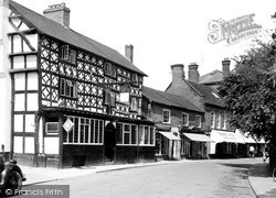 The Royal Oak Hotel c.1955, Tenbury Wells