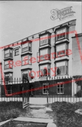 Cobourg Hotel 1898, Tenby